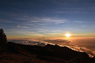 《心灵杀手：复刻版》与原版13分钟新对比 新光照系统很强